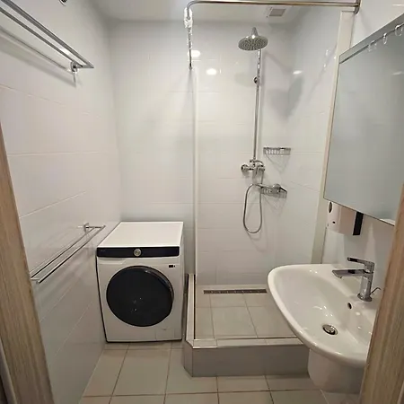 Súkromný apartmán - 7 hostí, rýchle Wi-Fi, kuchyňa Apartamento