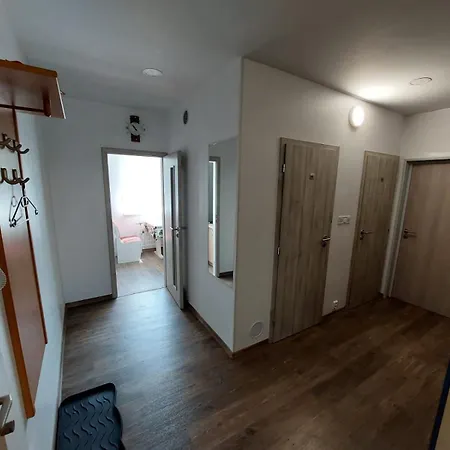 Lägenhet Druhy Domov - Sukromny Rodinny Apartman Az Pre 7 Osob *